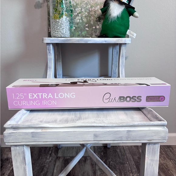 Pink Curling Iron - Picture 2 of 3